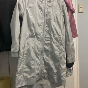 Women windbreaker